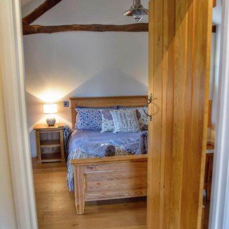 Smithy Cottage Berriew Eksteriør bilde